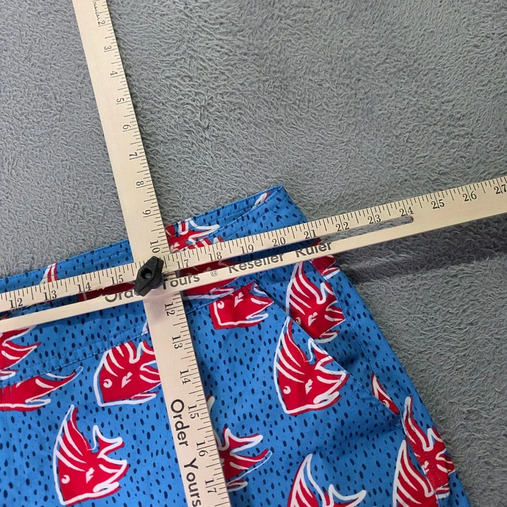 Chubbies Mens XXL Shorts Blue Red Fish Print Performance Stretch 6in Inseam